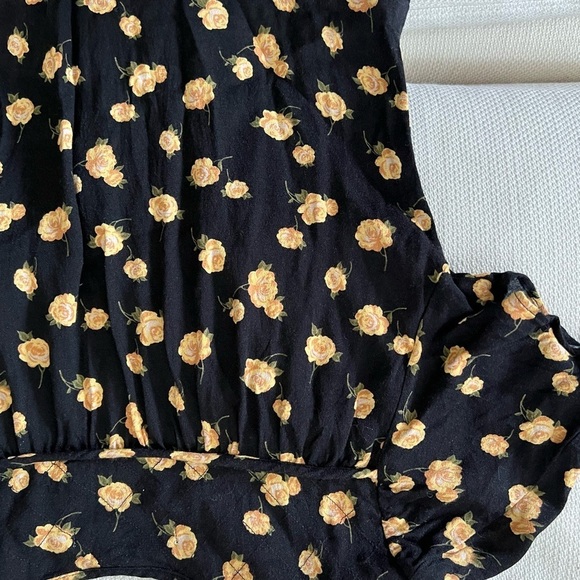 Christy Dawn “The Dawn” Dress in Raven Rosebud - Picture 5 of 7